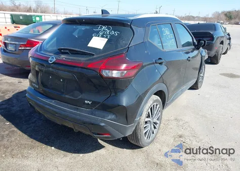 2021 Nissan Kicks Sv Xtronic Cvt z USA, uszkodzony, nr VIN 3N1CP5CV9ML483951